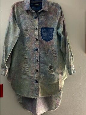 Multicolor Washed Distressed Button-Down Shirt with Navy Pocket